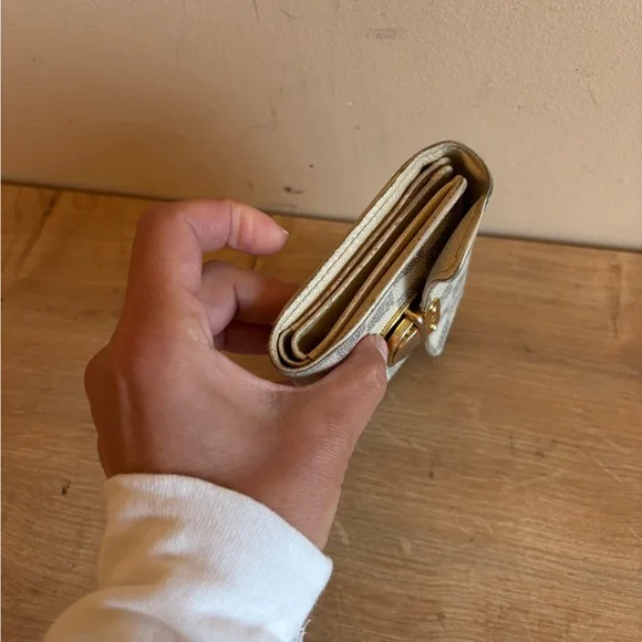 Authentic Louis Vuitton koala damier azur wallet - Picture 3 of 9